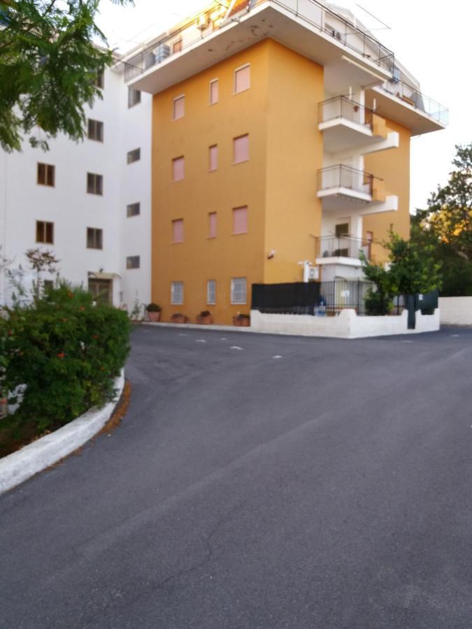Levante Rooms Scalea Exteriér fotografie
