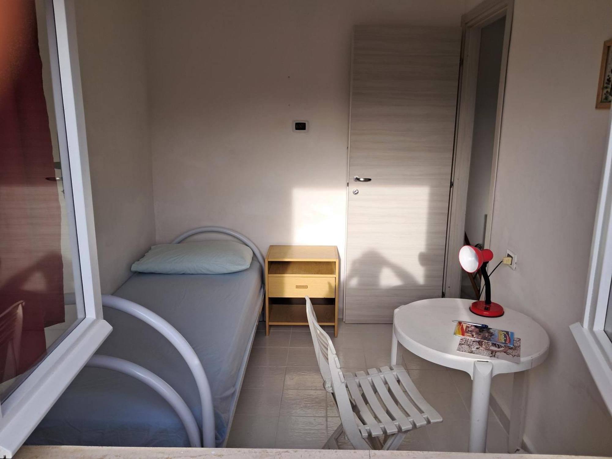 Levante Rooms Scalea Exteriér fotografie